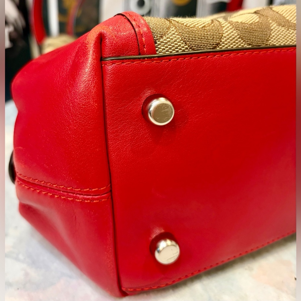 EUC! COACH SIGNATURE CANVAS SHOULDER BAG WITH RED LEATHER TRIM
NO CALLOUTS - Picture 15 of 16
